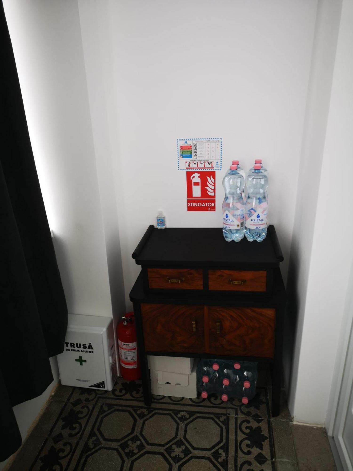 קאריי Weisz Apartment-City Center-Free Private Parking,Wifi,Ac מראה חיצוני תמונה