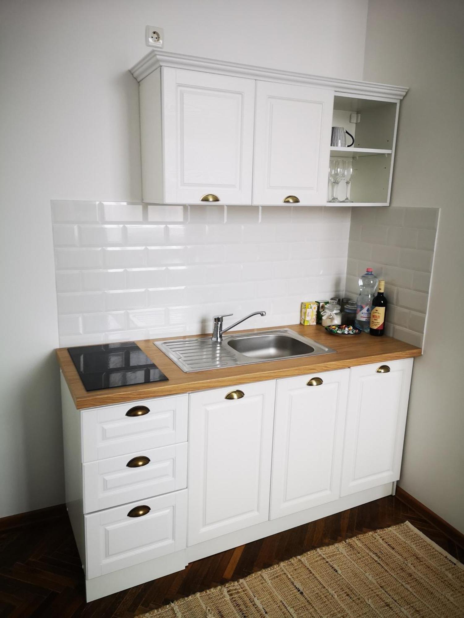 קאריי Weisz Apartment-City Center-Free Private Parking,Wifi,Ac מראה חיצוני תמונה