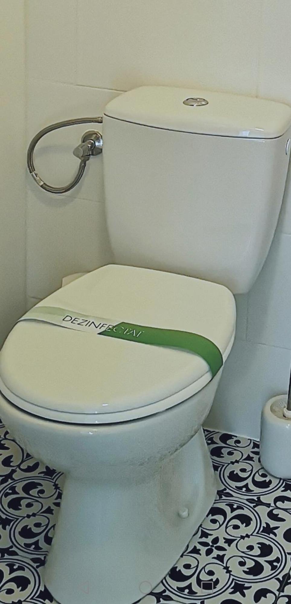 קאריי Weisz Apartment-City Center-Free Private Parking,Wifi,Ac מראה חיצוני תמונה